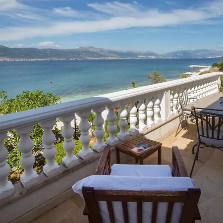 Situs Katarina تروغير