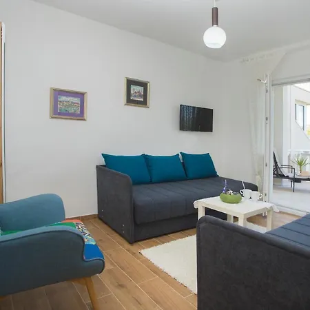 Situs Katarina * تروغير