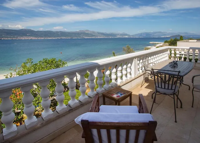 Situs Katarina تروغير