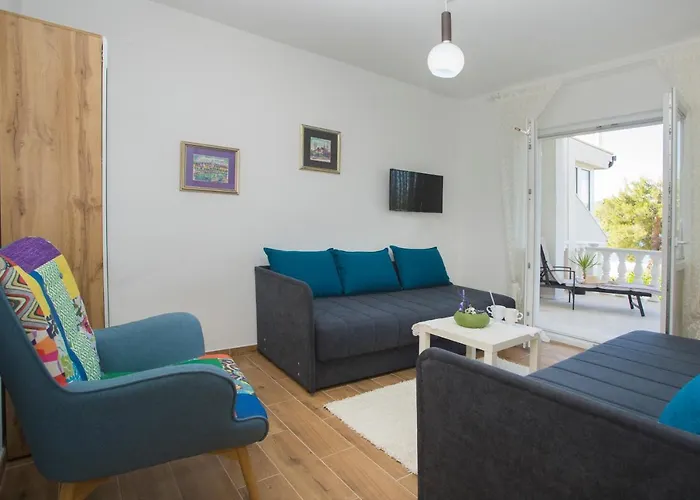 Situs Katarina * تروغير